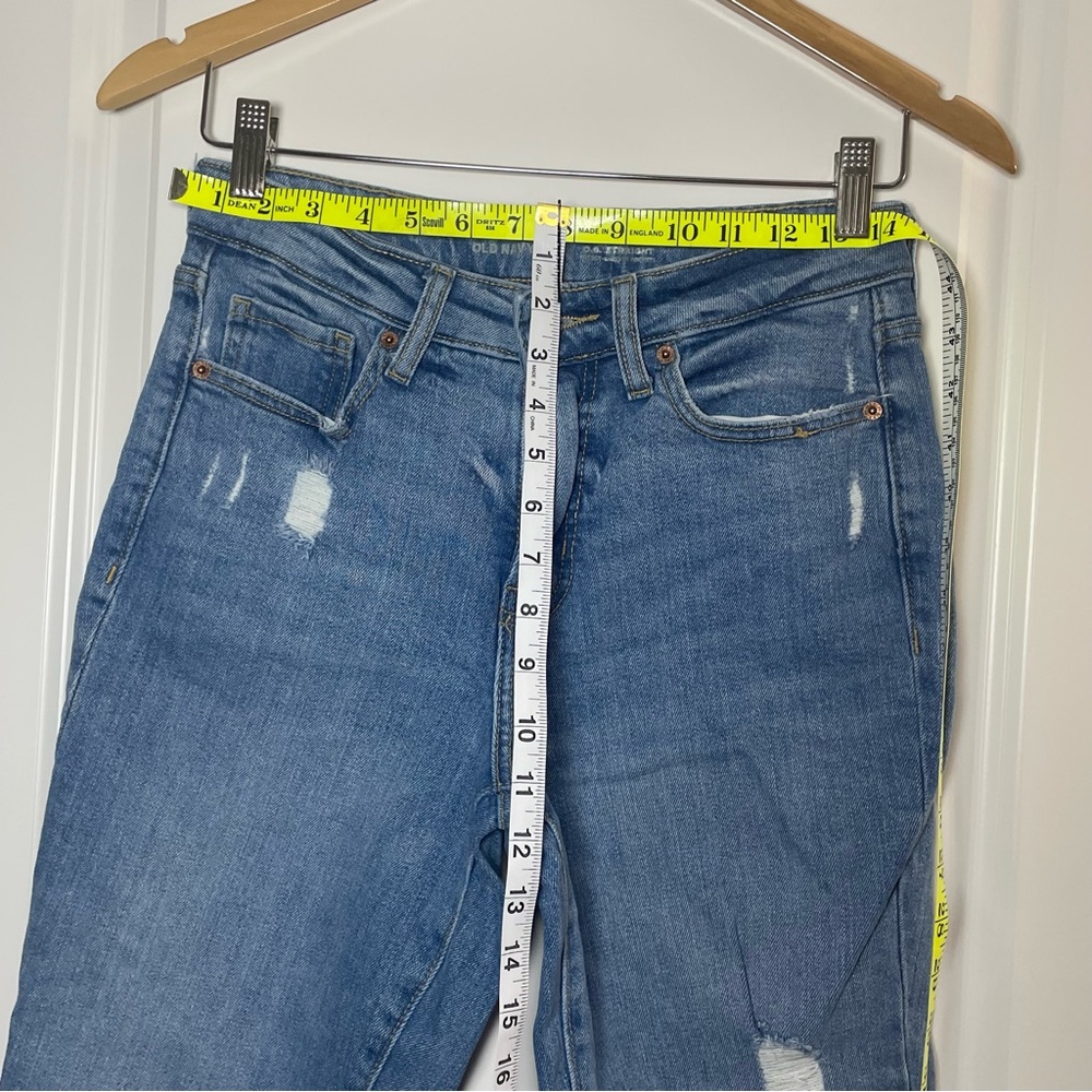 Old Navy Light Wash Distressed Jeans Raw Hem Straight Leg Casual Trendy - Picture 7 of 9